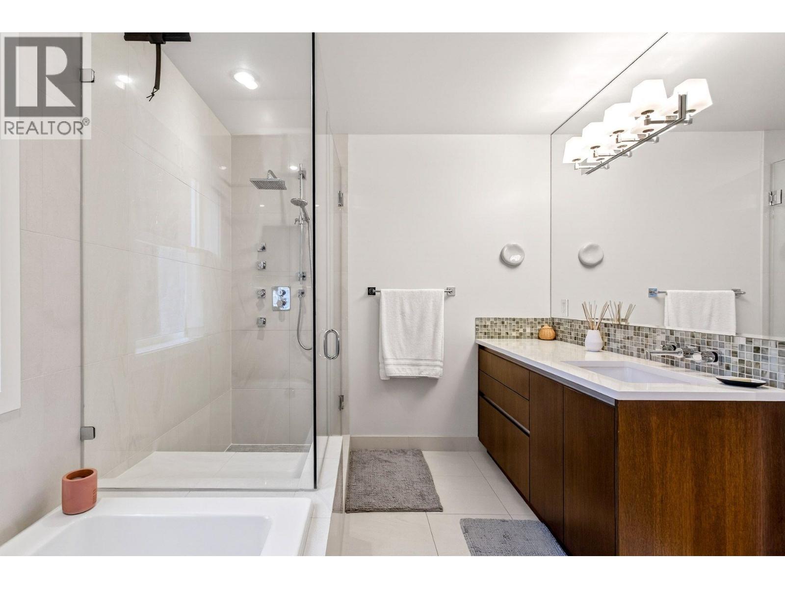 6965 Marine Drive, West Vancouver, British Columbia  V7W 2T4 - Photo 24 - R3116062