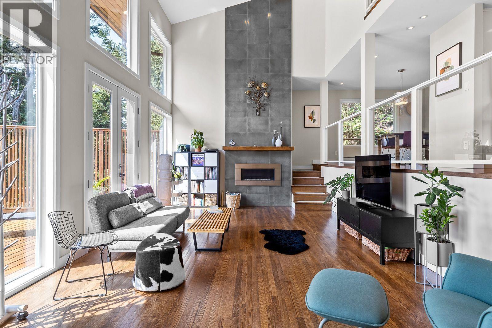 6965 Marine Drive, West Vancouver, British Columbia  V7W 2T4 - Photo 2 - R3116062