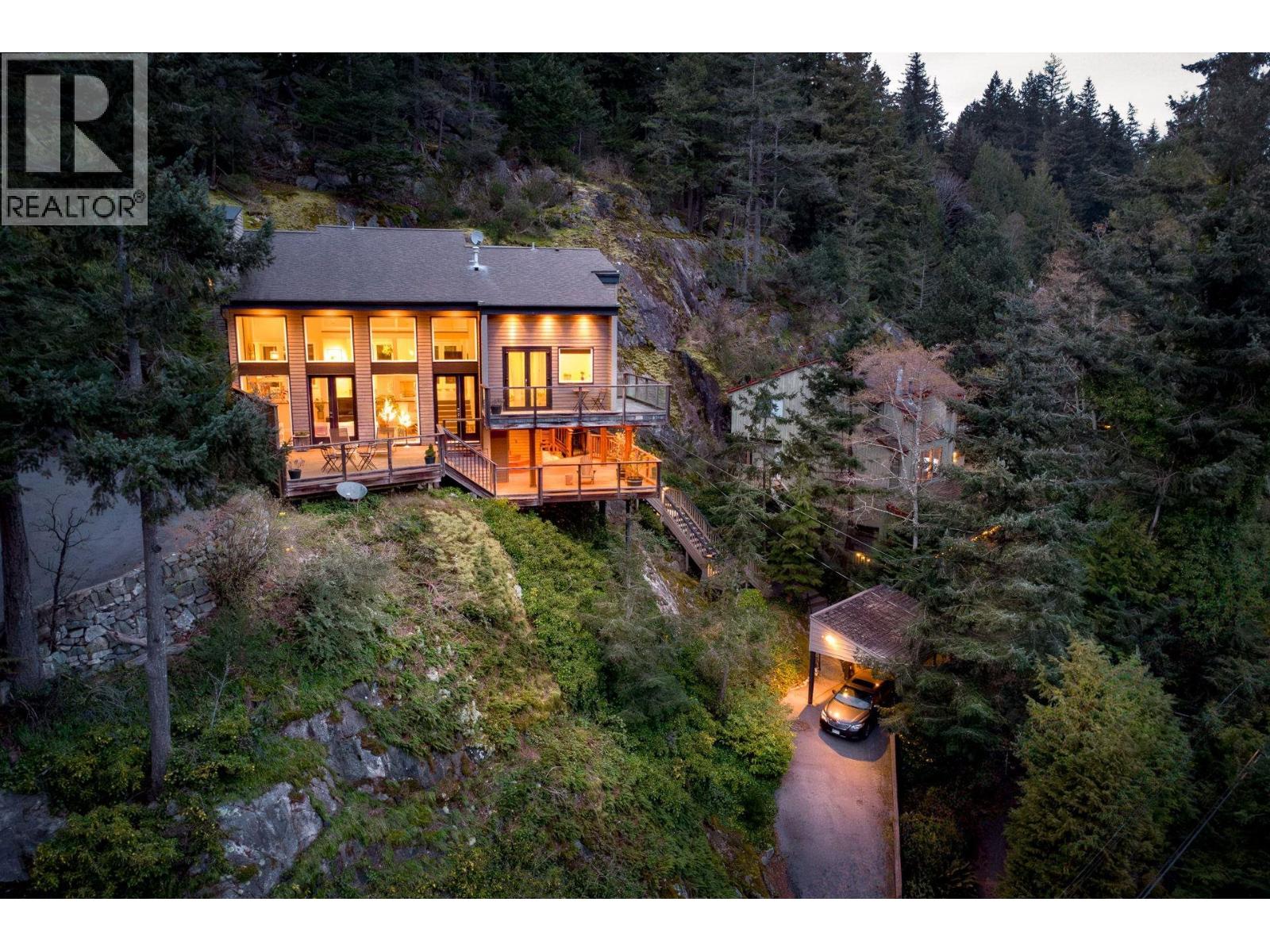 6965 MARINE DRIVE, west vancouver, British Columbia