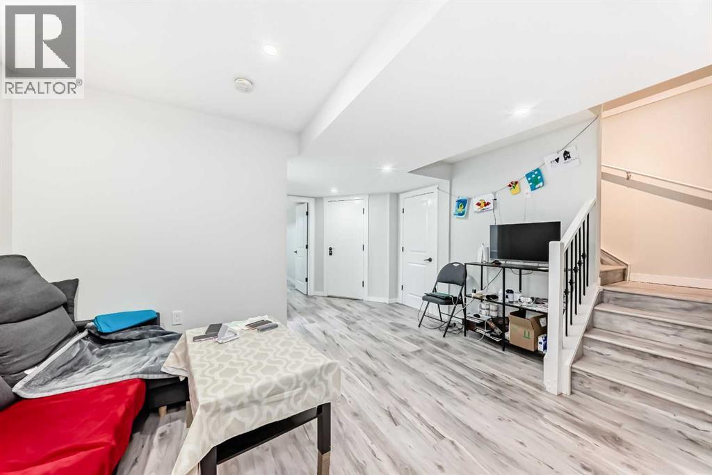 223 Wolf Creek Avenue SE, Calgary, Alberta  T2X 4X1 - Photo 33 - A2300562