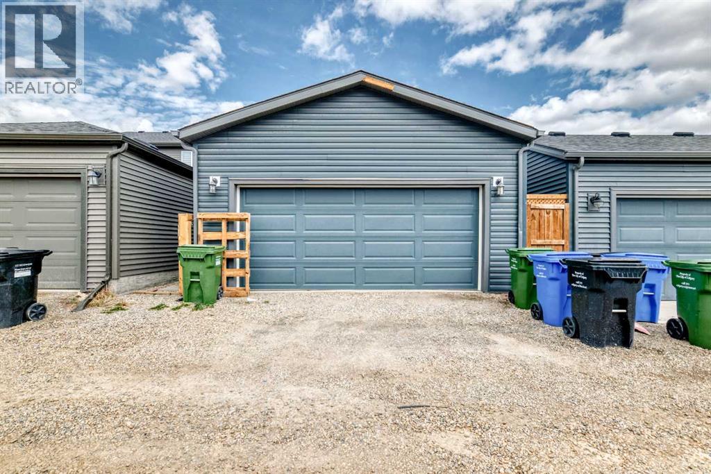 223 Wolf Creek Avenue SE, Calgary, Alberta  T2X 4X1 - Photo 45 - A2300562