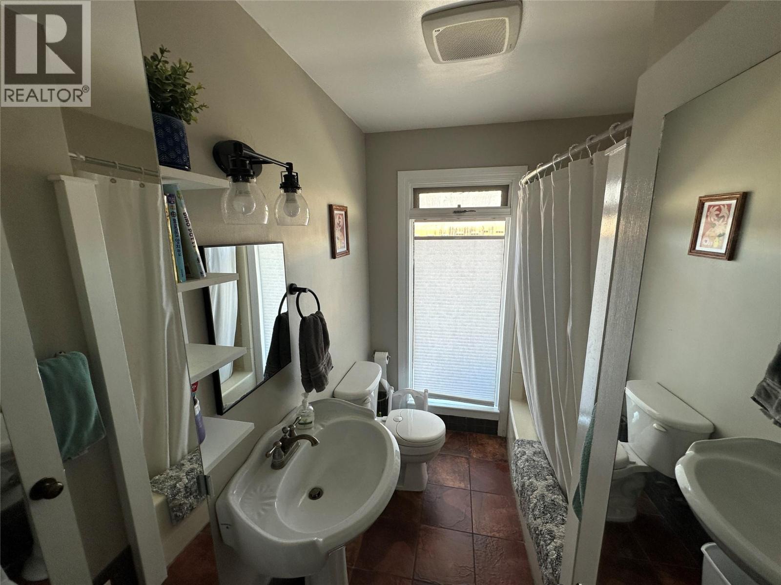 1604 94 Avenue, Dawson Creek, British Columbia  V1G 1H1 - Photo 11 - 10384997