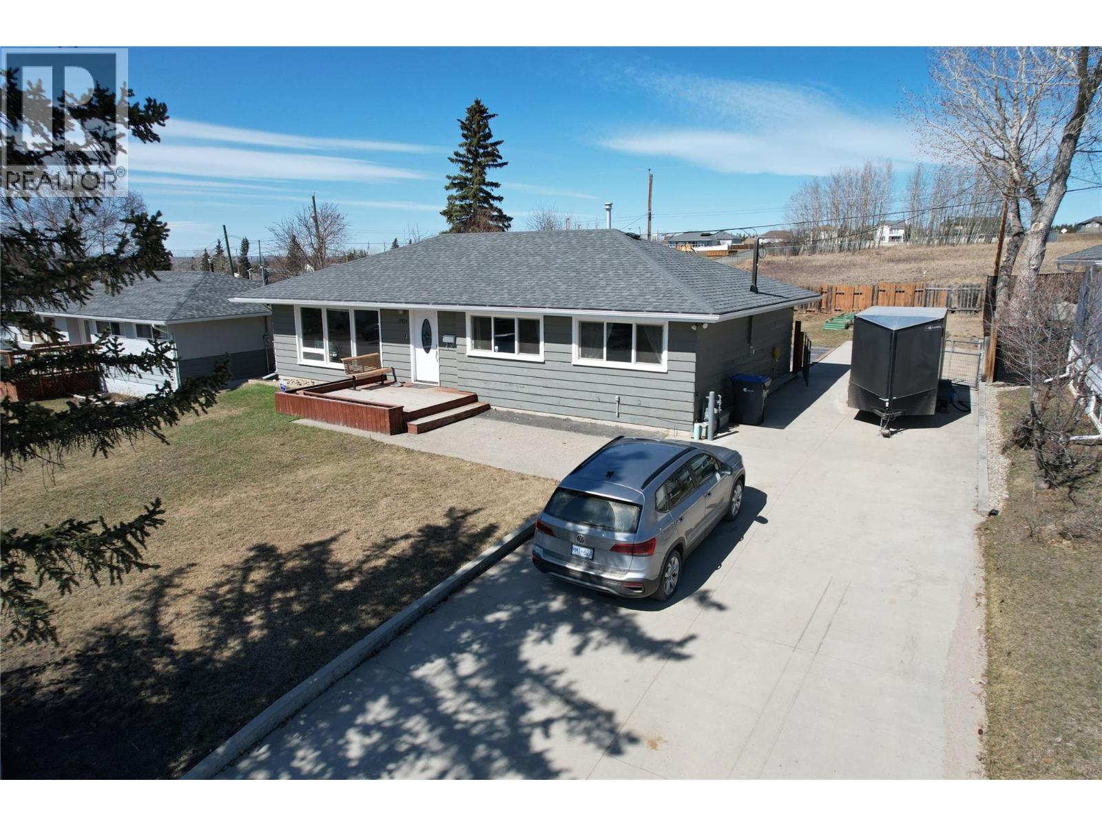 1604 94 Avenue, Dawson Creek, British Columbia