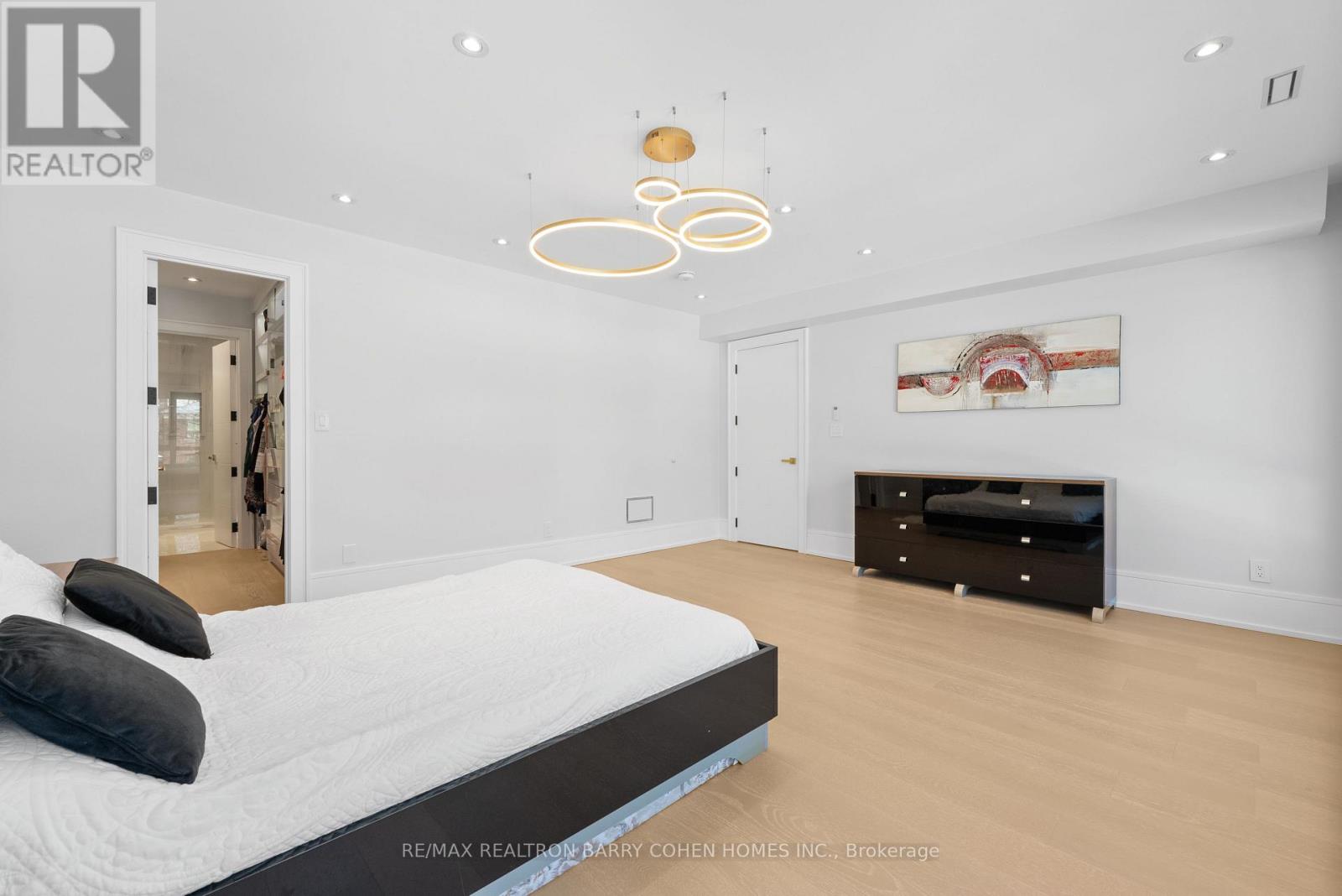 615 Briar Hill Avenue, Toronto, Ontario  M5N 1N4 - Photo 22 - C13049058