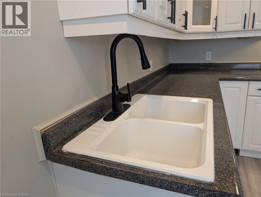 141 Bold Street Unit# 1, Hamilton, Ontario  L8P 1T9 - Photo 9 - 40824603