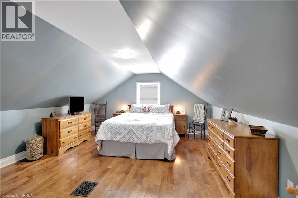 21 Sussex Avenue, Brantford, Ontario  N3R 2G5 - Photo 17 - 40812456