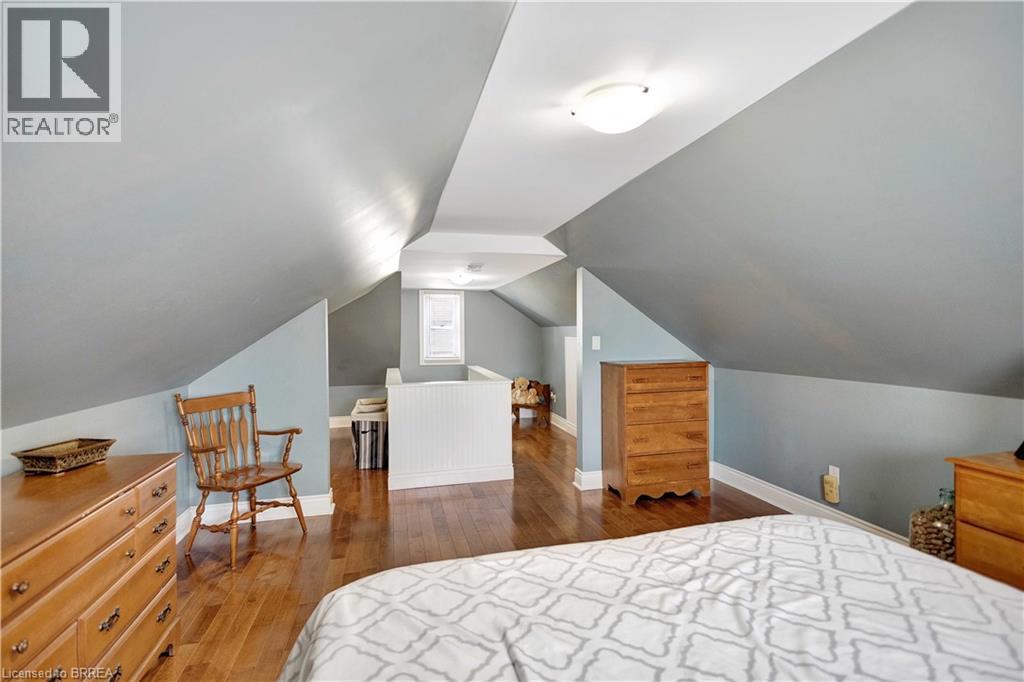 21 Sussex Avenue, Brantford, Ontario  N3R 2G5 - Photo 18 - 40812456