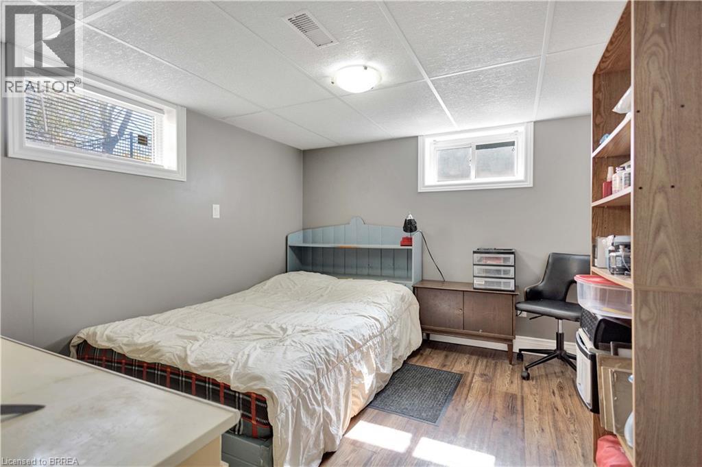 21 Sussex Avenue, Brantford, Ontario  N3R 2G5 - Photo 23 - 40812456