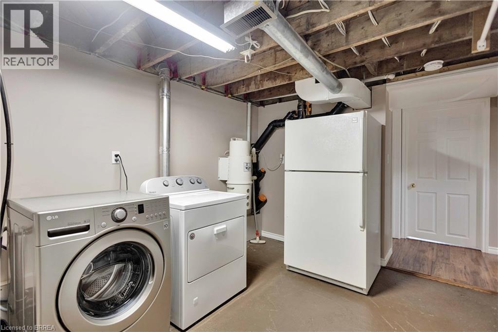 21 Sussex Avenue, Brantford, Ontario  N3R 2G5 - Photo 29 - 40812456