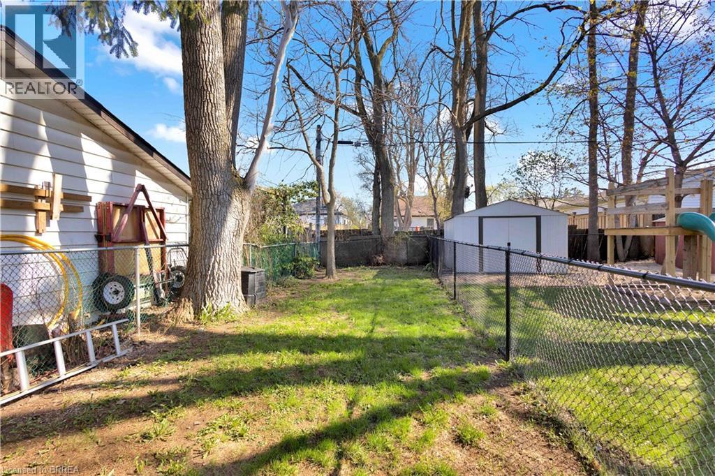 21 Sussex Avenue, Brantford, Ontario  N3R 2G5 - Photo 40 - 40812456