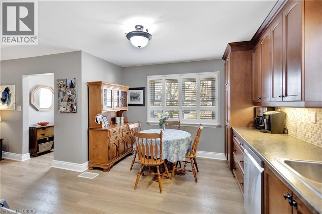 21 Sussex Avenue, Brantford, Ontario  N3R 2G5 - Photo 8 - 40812456