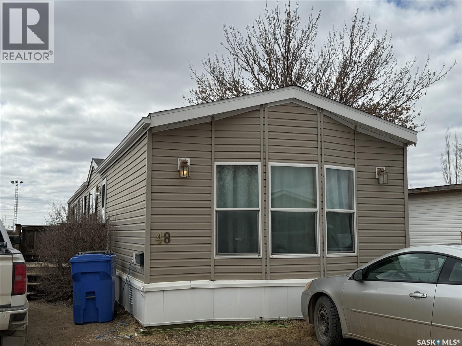 48 106 1st AVENUE SW, weyburn, Saskatchewan