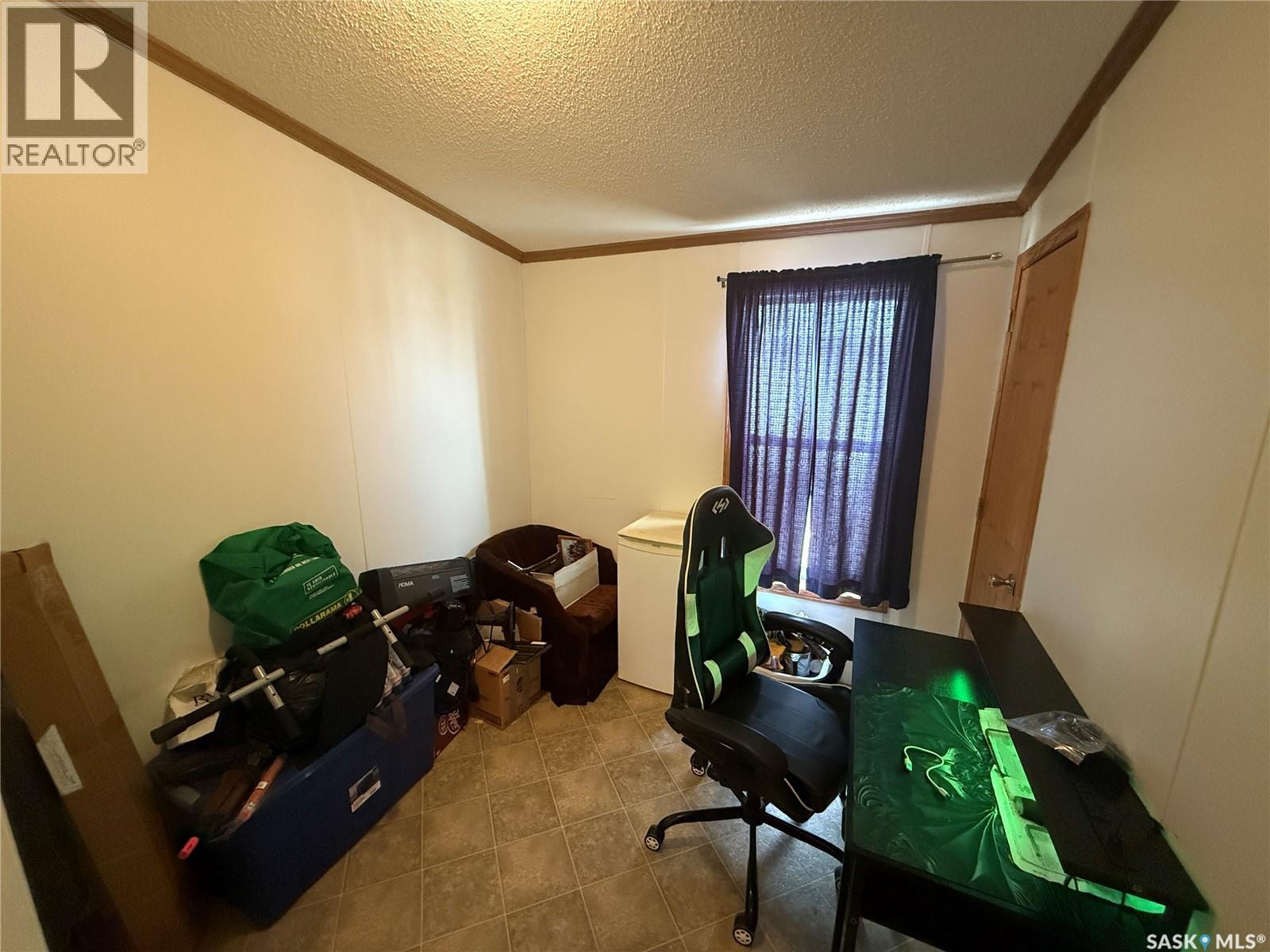 48 106 1st Avenue Sw, Weyburn, Saskatchewan  S4H 2J1 - Photo 10 - SK034058