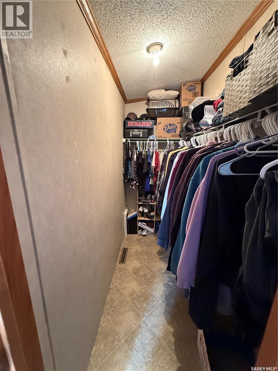 48 106 1st Avenue Sw, Weyburn, Saskatchewan  S4H 2J1 - Photo 14 - SK034058