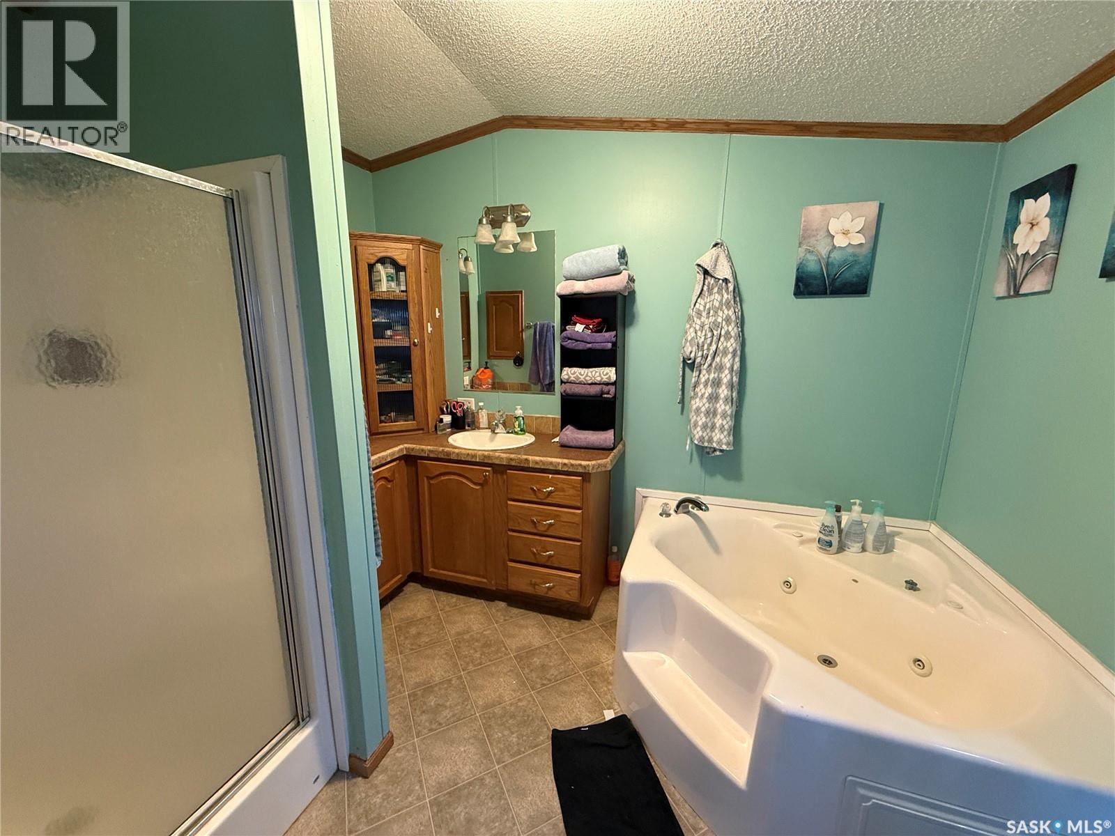 48 106 1st Avenue Sw, Weyburn, Saskatchewan  S4H 2J1 - Photo 15 - SK034058