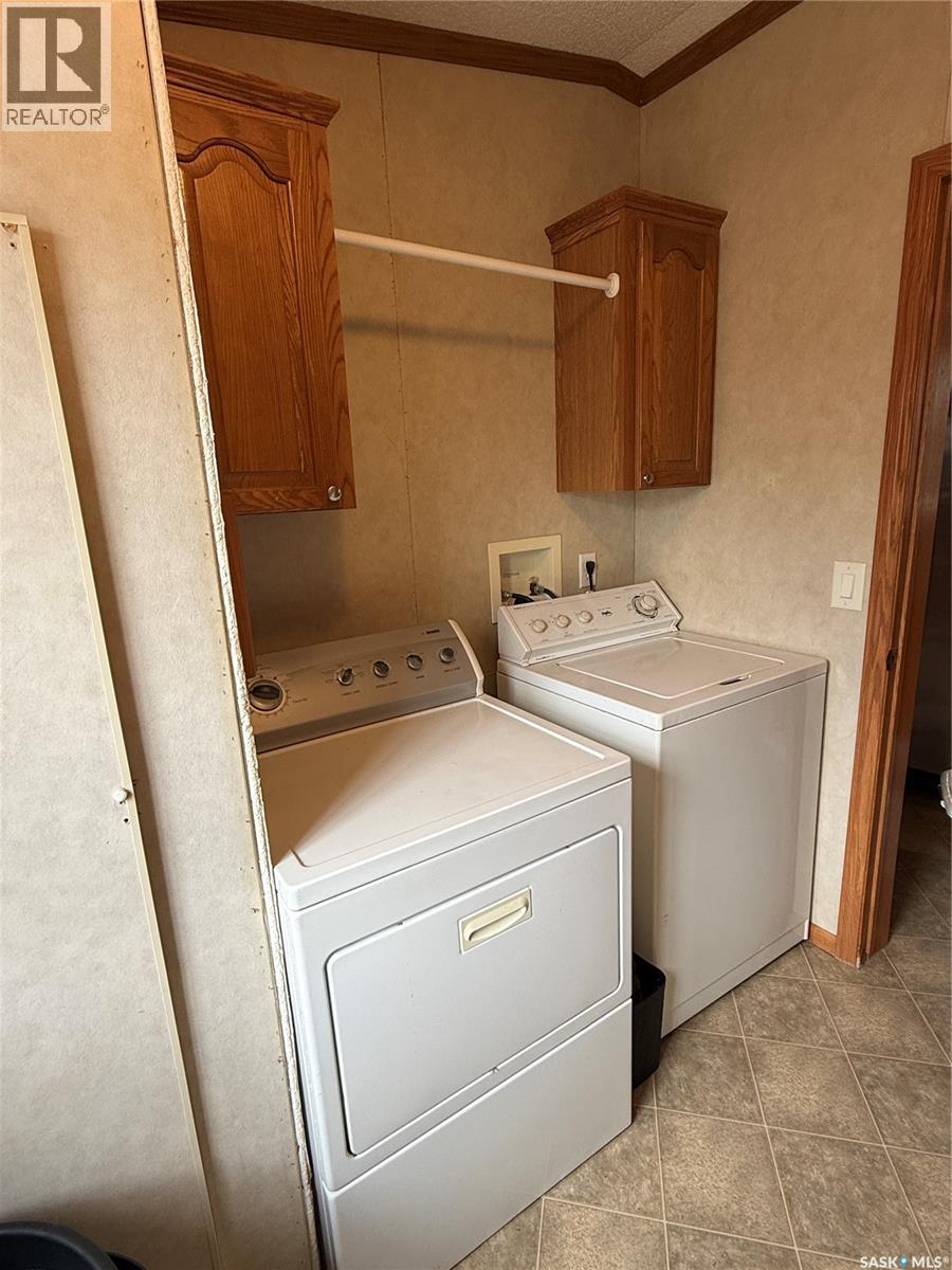 48 106 1st Avenue Sw, Weyburn, Saskatchewan  S4H 2J1 - Photo 18 - SK034058