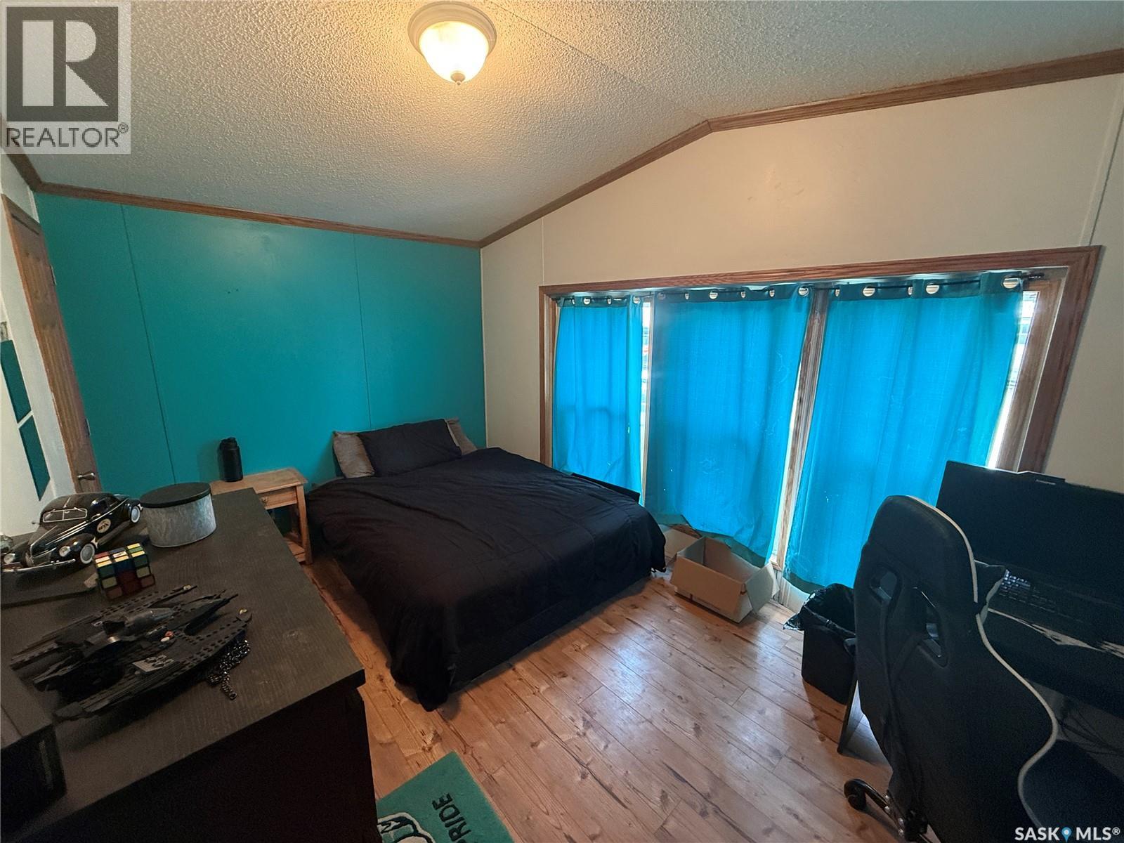 48 106 1st Avenue Sw, Weyburn, Saskatchewan  S4H 2J1 - Photo 7 - SK034058