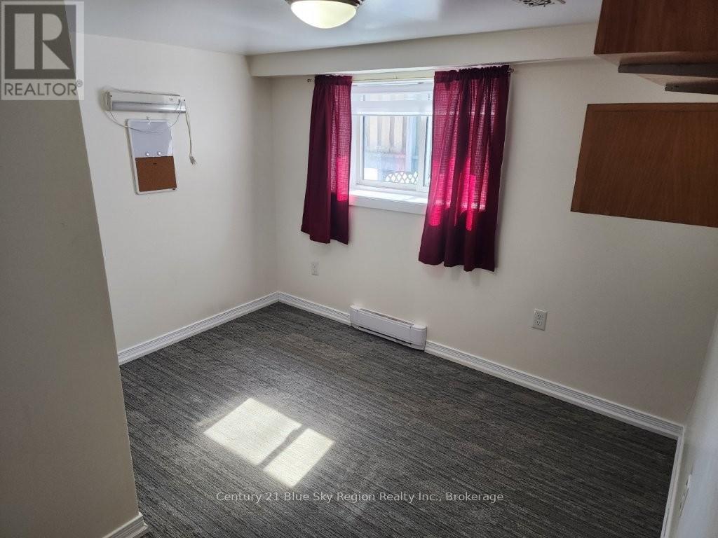 146 Fifth Avenue W, North Bay, Ontario  P1B 3N5 - Photo 23 - X12946438