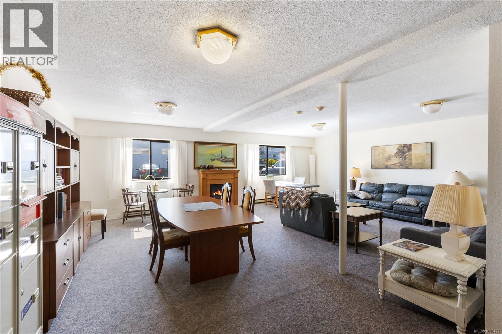 202 929 Esquimalt Rd, Esquimalt, British Columbia  V9A 3M7 - Photo 20 - 1033472