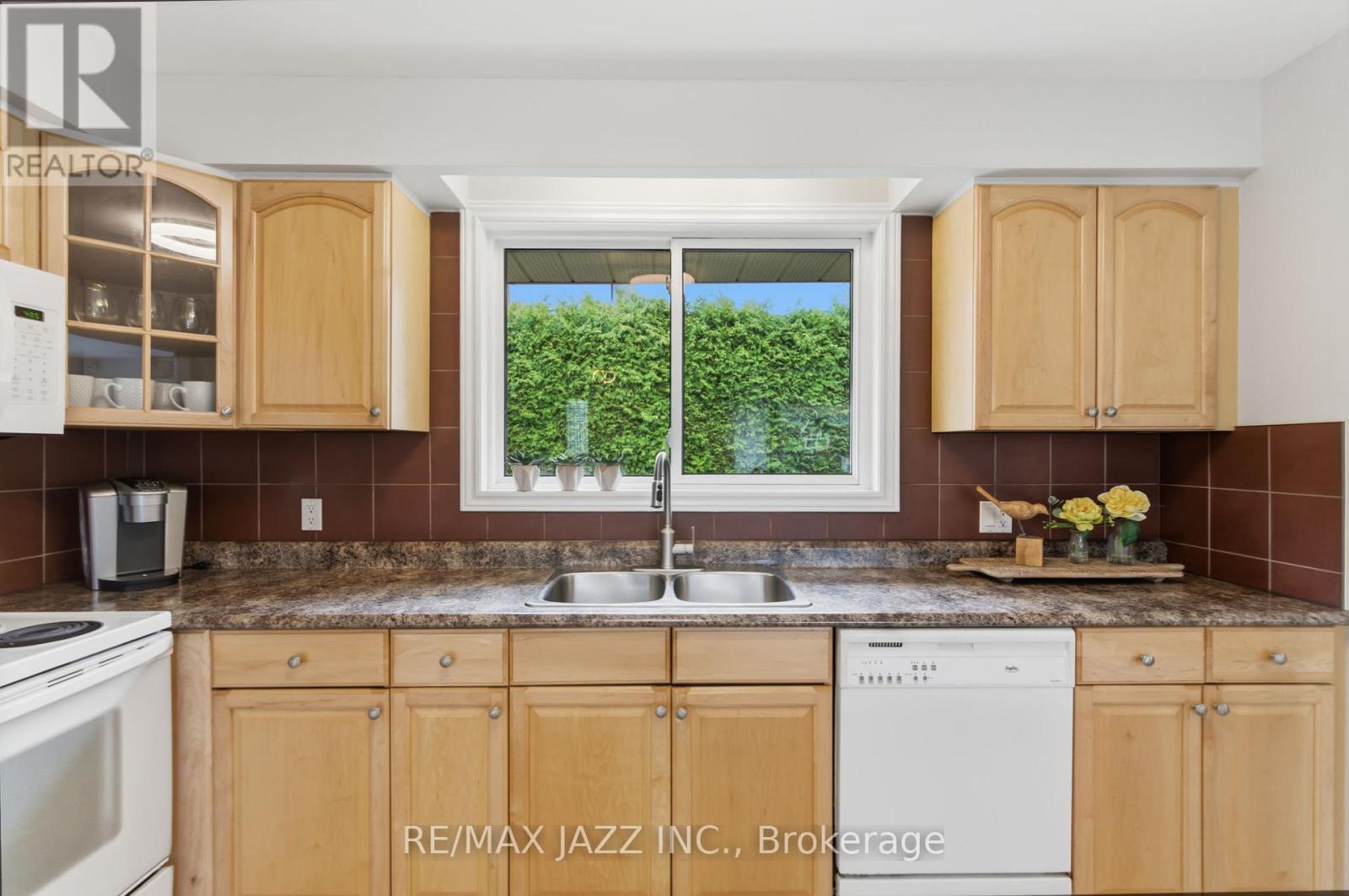 47 Martindale Street, Oshawa, Ontario  L1H 6W7 - Photo 19 - E13048140