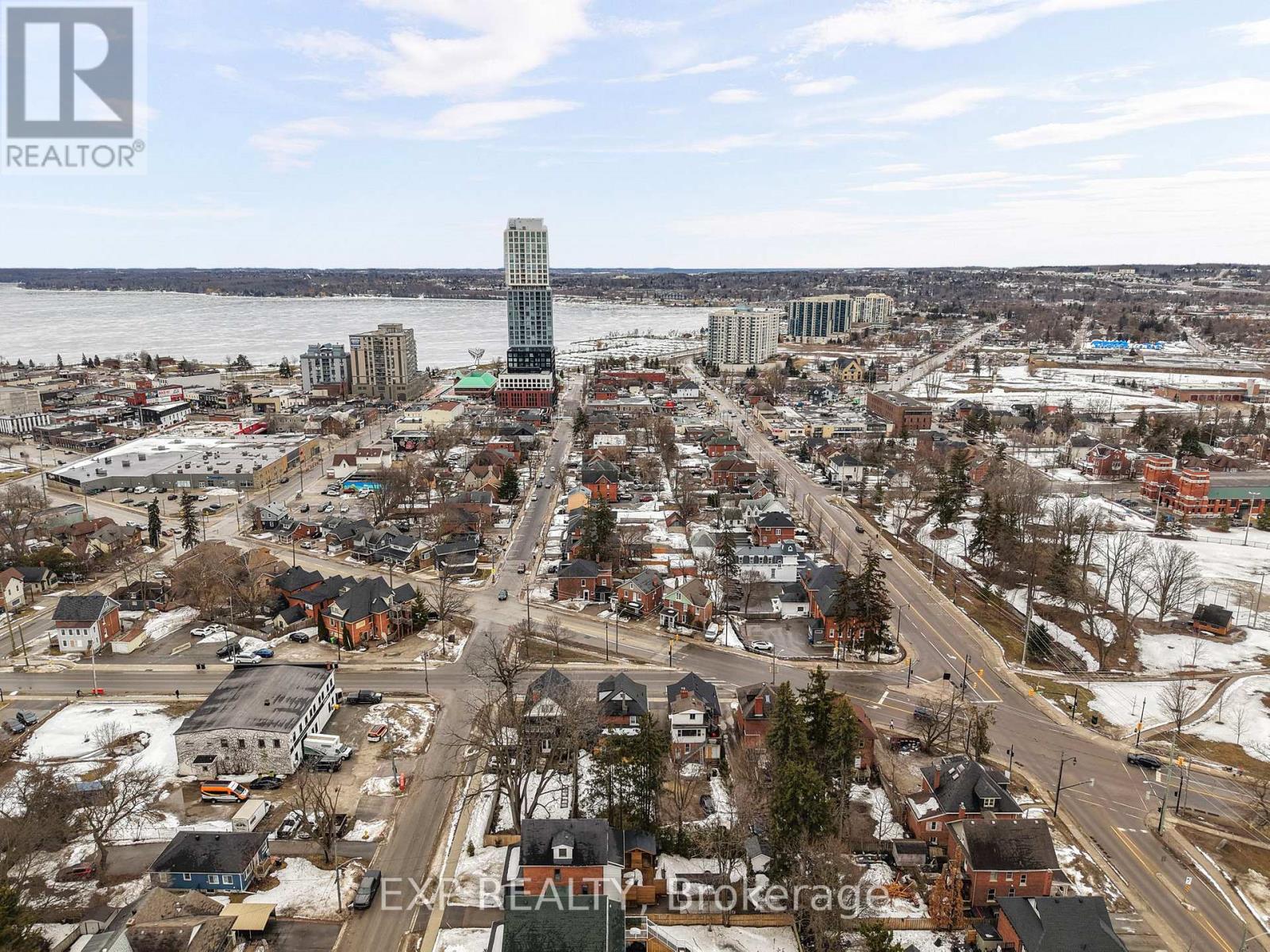 36 Sophia Street W, Barrie (Queen's Park), Ontario  L4N 1J3 - Photo 44 - S13049146