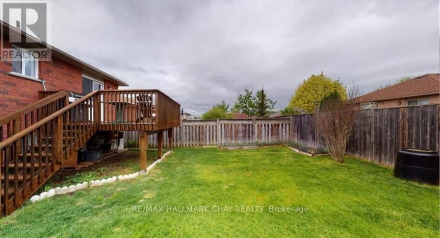 Main Floor - 133 Monique Crescent, Barrie (East Bayfield), Ontario  L4M 6Z3 - Photo 19 - S13049182