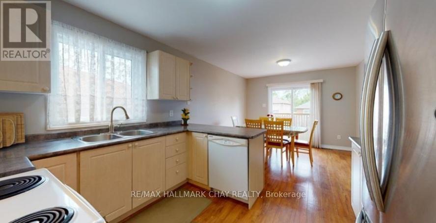 Main Floor - 133 Monique Crescent, Barrie (East Bayfield), Ontario  L4M 6Z3 - Photo 8 - S13049182