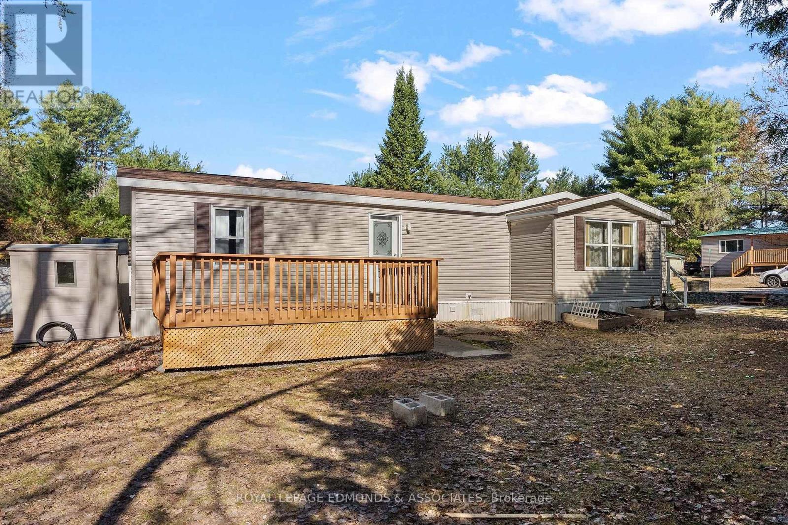 5 Hunter's Run Lane, Laurentian Hills, Ontario  K0J 1J0 - Photo 5 - X12753646