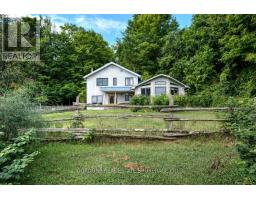 1084 MOON ROAD, Frontenac, Ontario