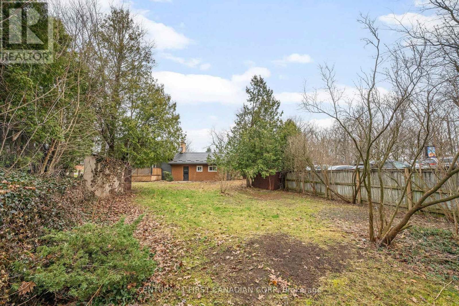 1326 Commissioners Road W, London South, Ontario  N6K 1E1 - Photo 27 - X13022976