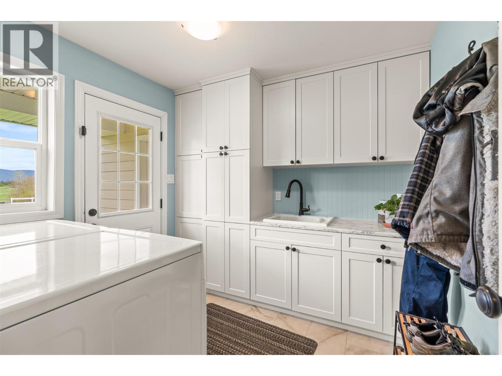 1375 Mountain View Road, Spallumcheen, British Columbia  V4Y 0S4 - Photo 24 - 10384941