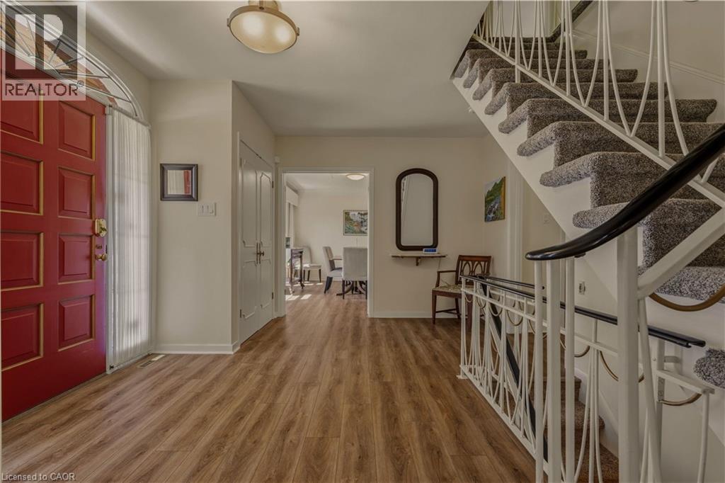 88 Bertram Drive, Dundas, Ontario  L9H 4T7 - Photo 4 - 40824562