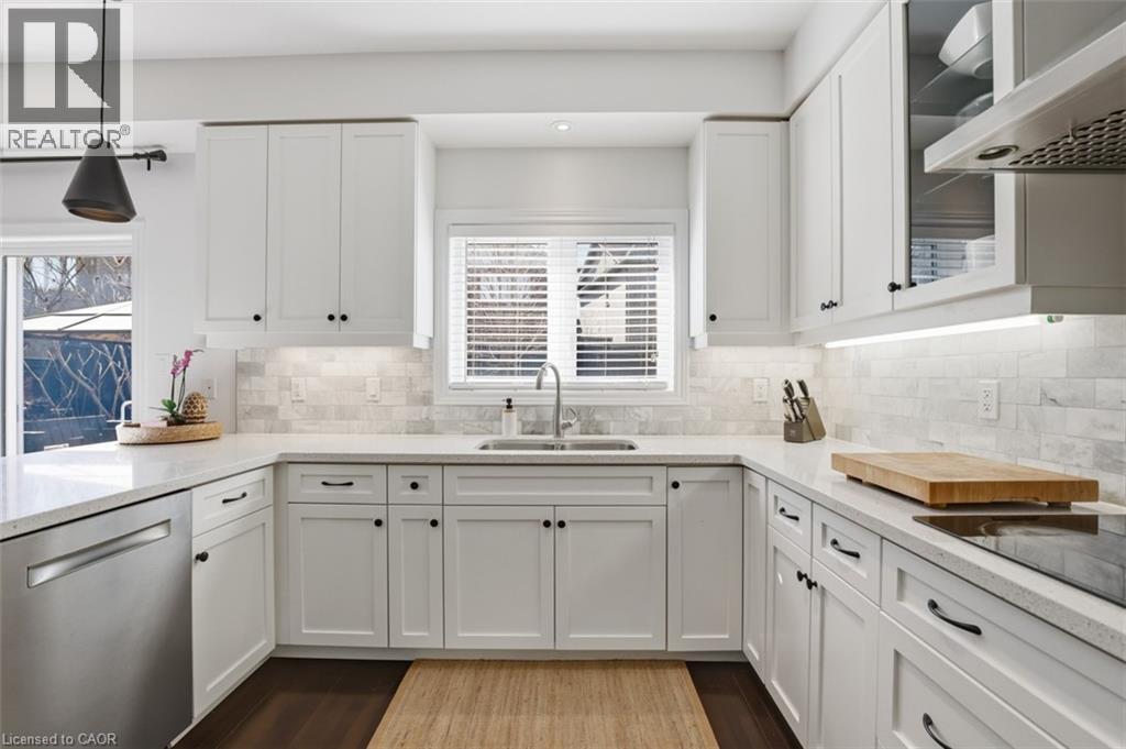 909 King Rail Court, Kitchener, Ontario  N2K 0B1 - Photo 18 - 40823960