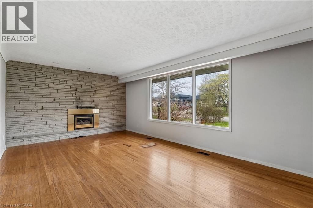 29 Heather Court, Welland, Ontario  L3C 4P8 - Photo 2 - 40816650