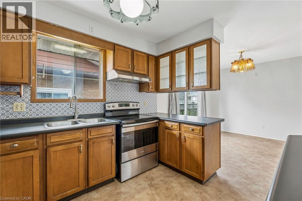 29 Heather Court, Welland, Ontario  L3C 4P8 - Photo 5 - 40816650