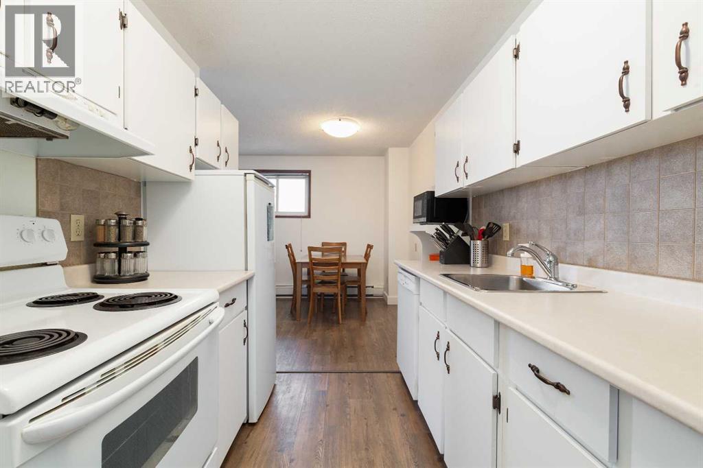 515, 5 Berkeley Place W, Lethbridge, Alberta  T1K 5M9 - Photo 7 - A2295604