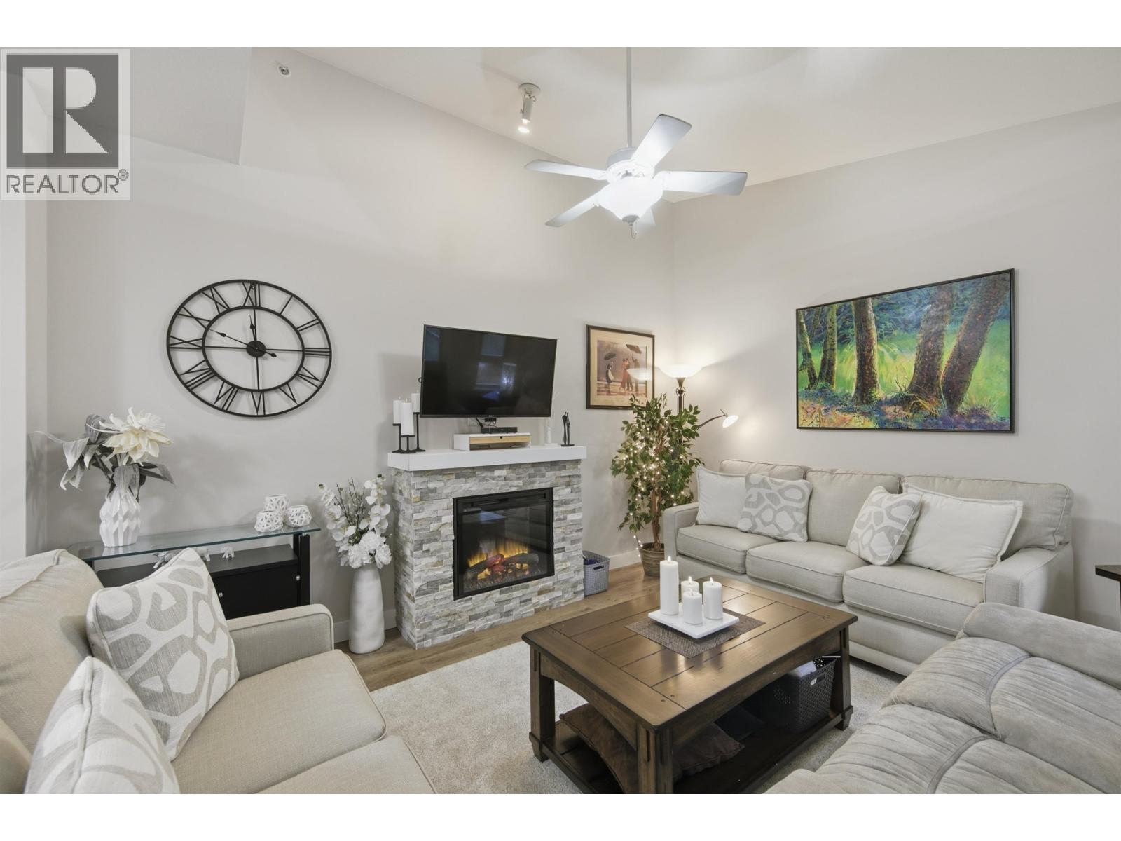 408 100 Capilano Road, Port Moody, British Columbia  V3H 5M9 - Photo 2 - R3114442