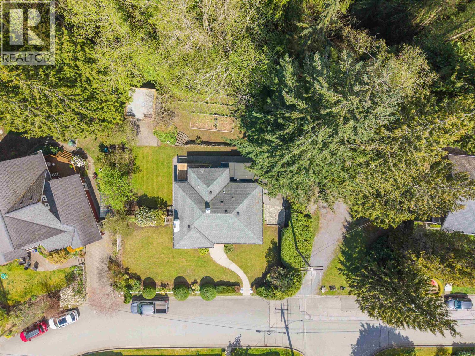 3894 Sunnycrest Drive, North Vancouver, British Columbia  V7R 3C8 - Photo 27 - R3113247