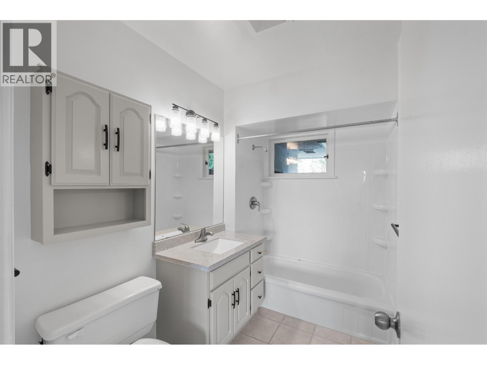 3894 Sunnycrest Drive, North Vancouver, British Columbia  V7R 3C8 - Photo 16 - R3113247