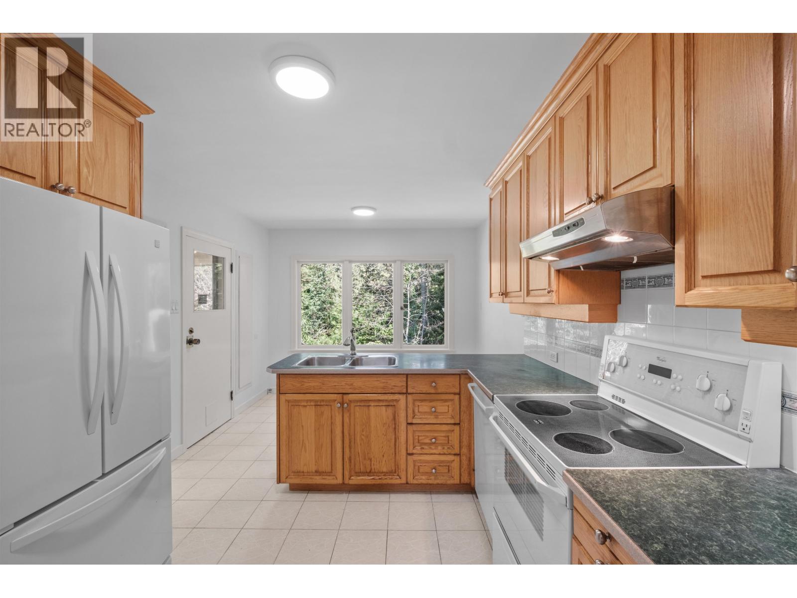 3894 Sunnycrest Drive, North Vancouver, British Columbia  V7R 3C8 - Photo 13 - R3113247