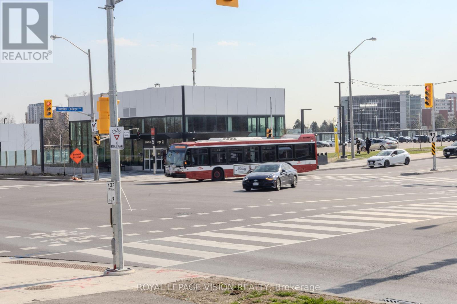 4 - 106 Humber College Boulevard, Toronto, Ontario  M9V 4E4 - Photo 5 - W13049136