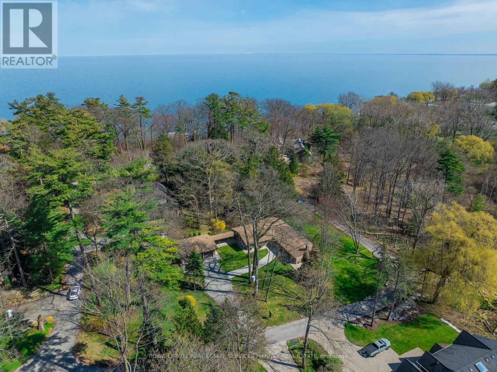 1066 Stockwell Avenue, Mississauga, Ontario  L5H 1B4 - Photo 1 - W13049170