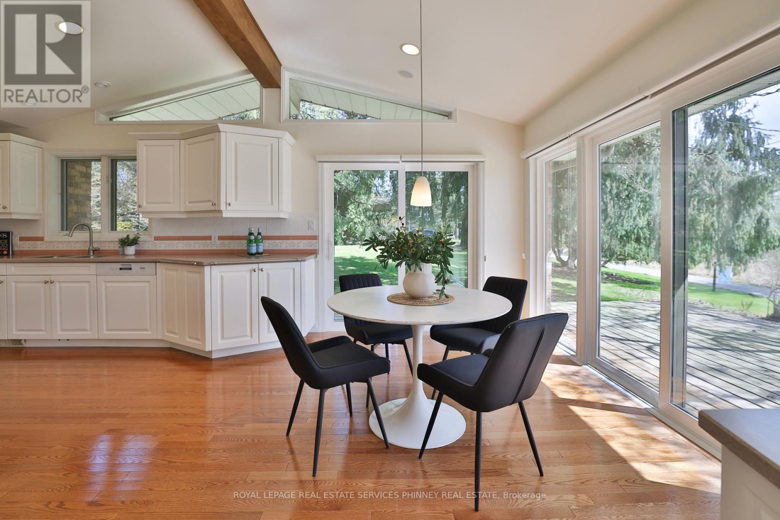 1066 Stockwell Avenue, Mississauga, Ontario  L5H 1B4 - Photo 13 - W13049170