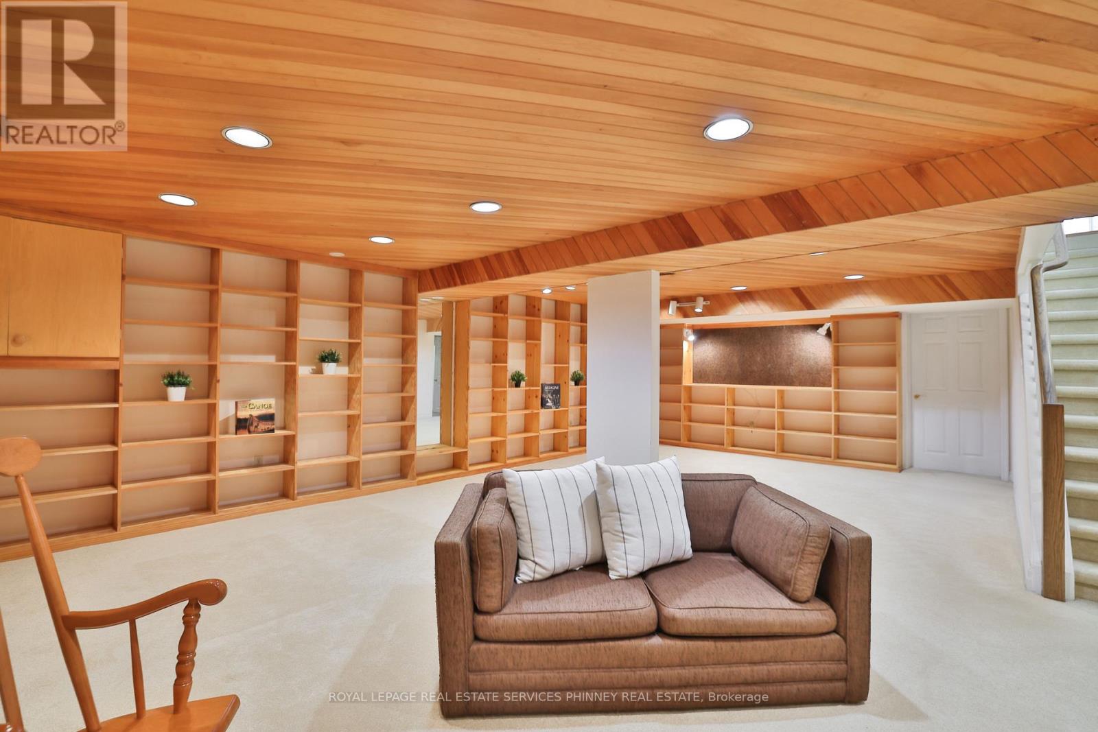 1066 Stockwell Avenue, Mississauga, Ontario  L5H 1B4 - Photo 23 - W13049170