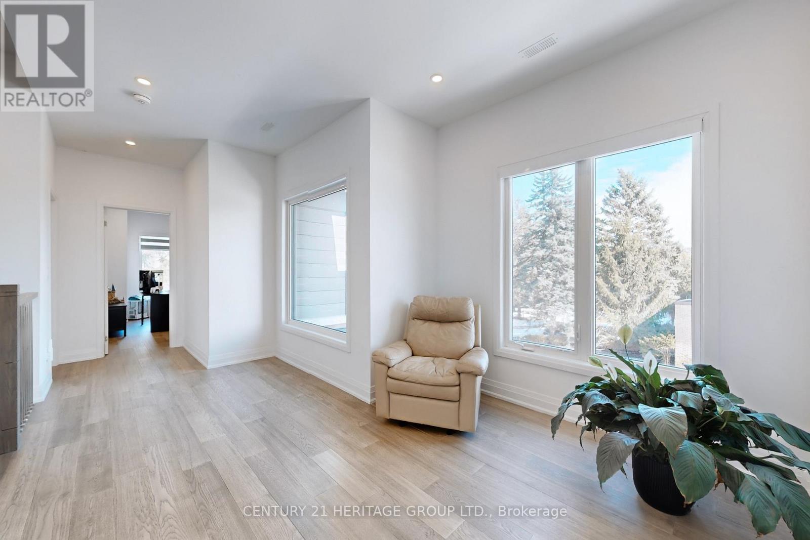 251 Oxford Street, Richmond Hill, Ontario  L4C 7V7 - Photo 23 - N12875444