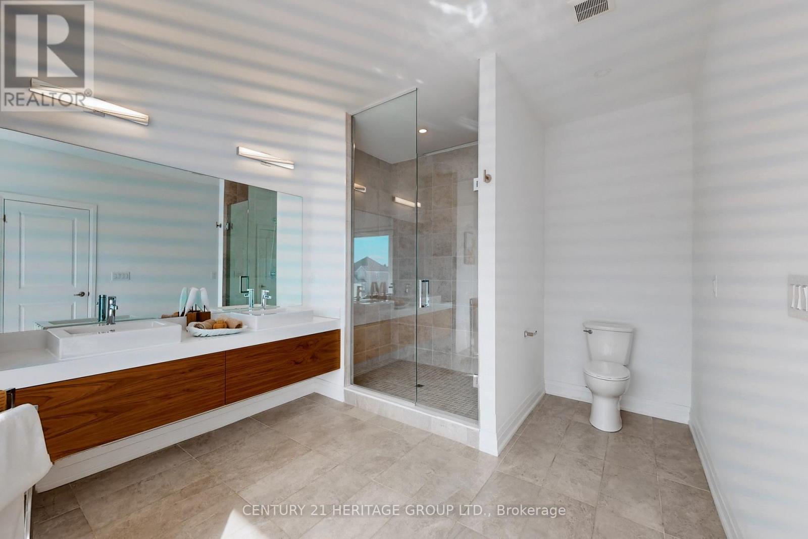 251 Oxford Street, Richmond Hill, Ontario  L4C 7V7 - Photo 29 - N12875444