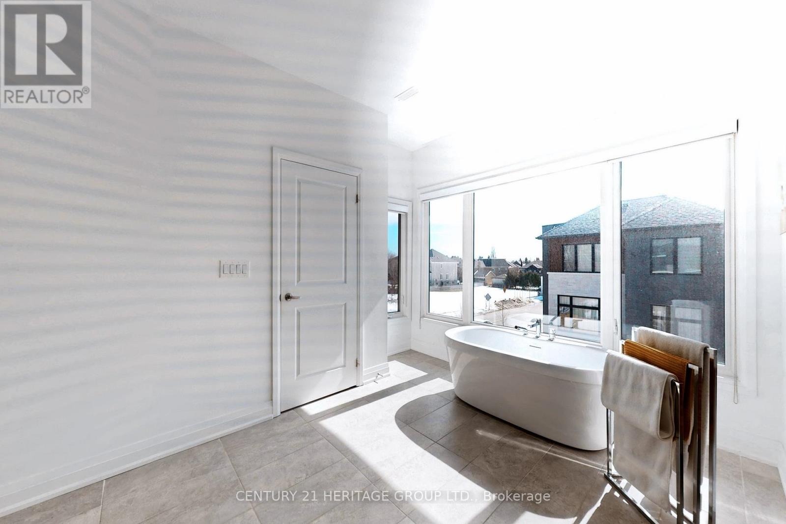 251 Oxford Street, Richmond Hill, Ontario  L4C 7V7 - Photo 30 - N12875444