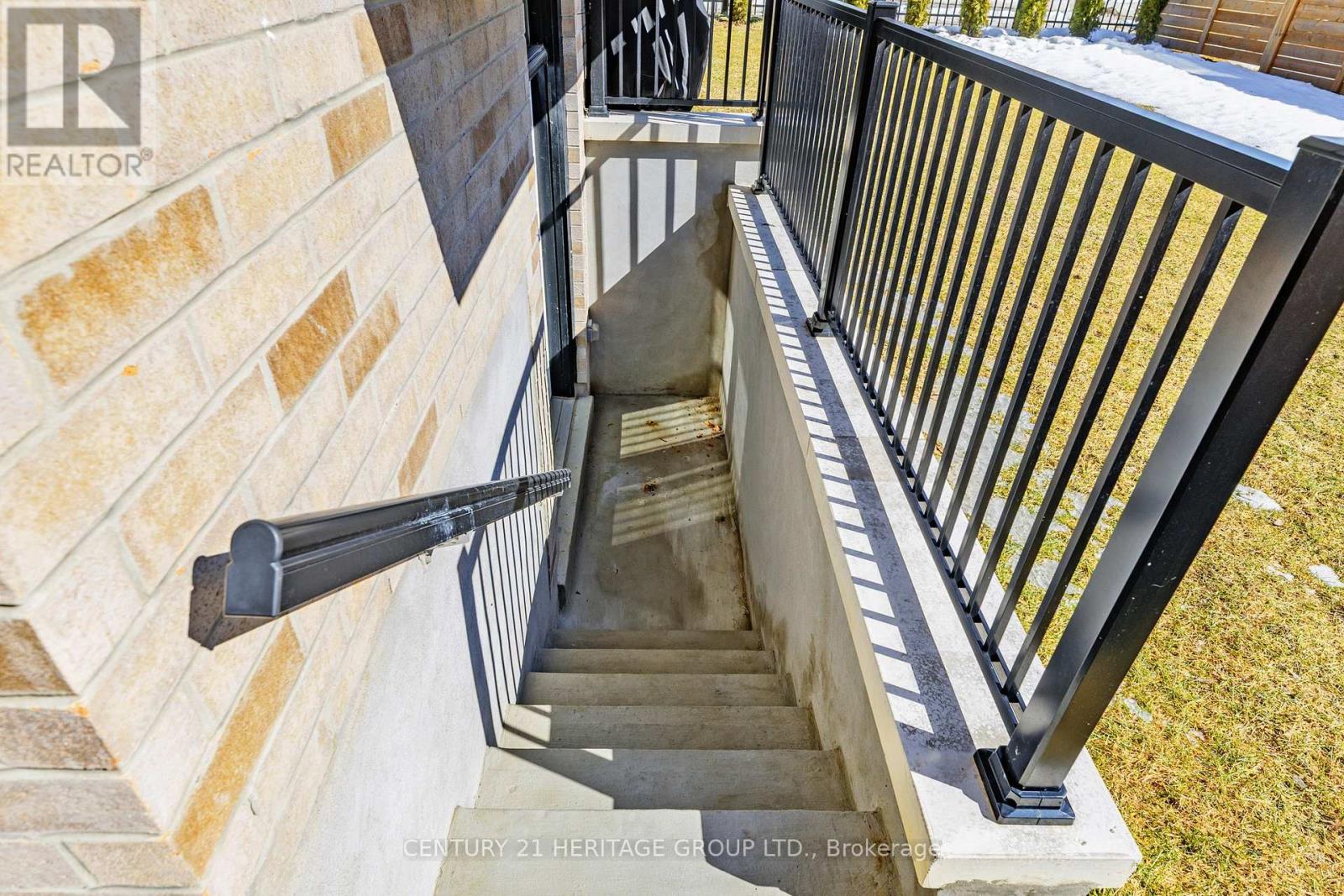 251 Oxford Street, Richmond Hill, Ontario  L4C 7V7 - Photo 47 - N12875444