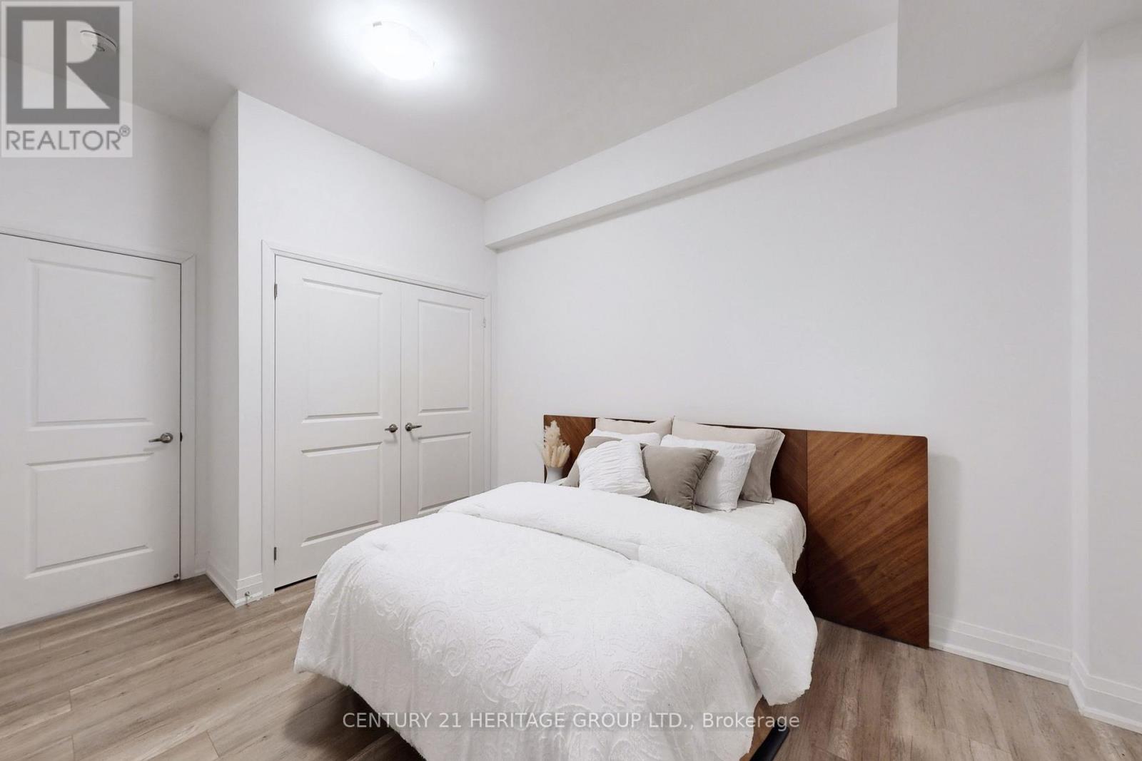 251 Oxford Street, Richmond Hill, Ontario  L4C 7V7 - Photo 42 - N12875444