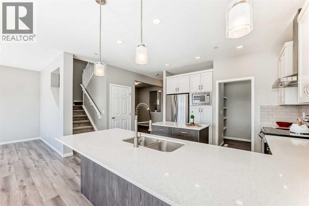 35 Lucas Terrace NW, Calgary, Alberta  T3P 1P9 - Photo 7 - A2301516